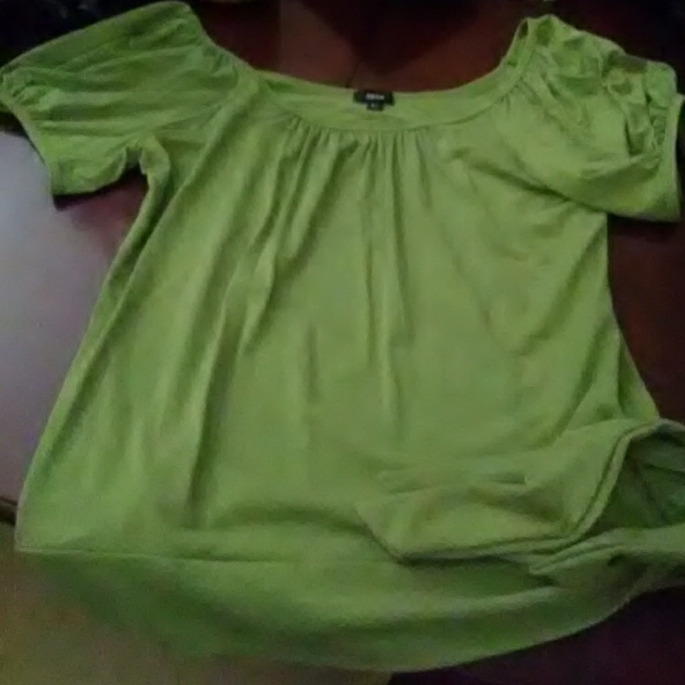 Green top with side tie